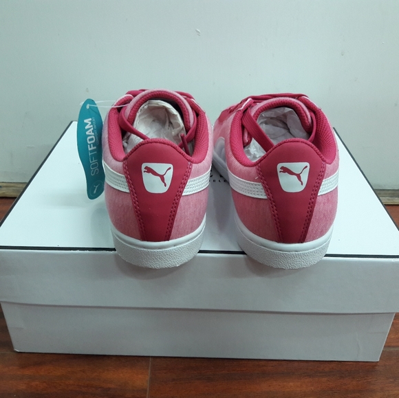 Puma - Picture 3 of 5